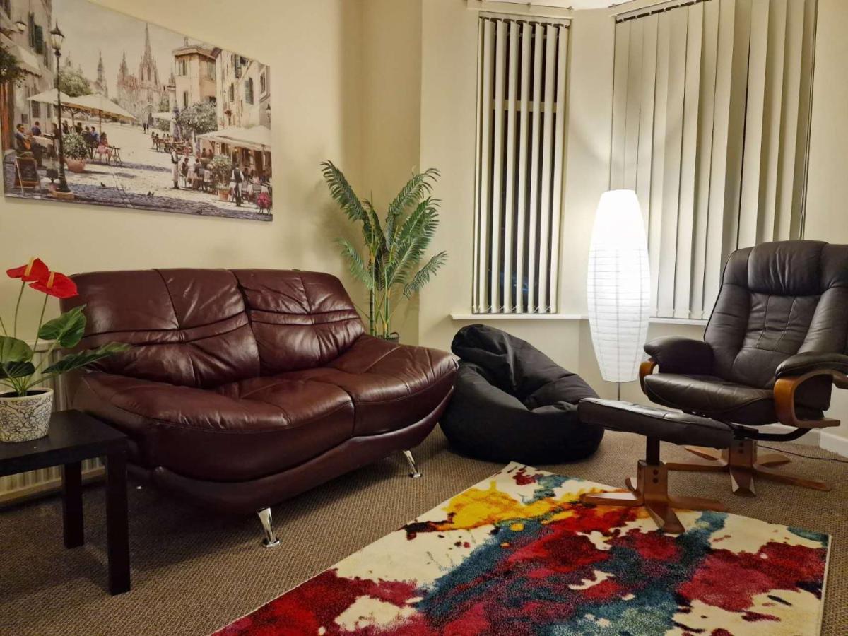 4 Bed Rooms 5 Double Beds Holidays House Near Train Station Plymouth Exterior foto