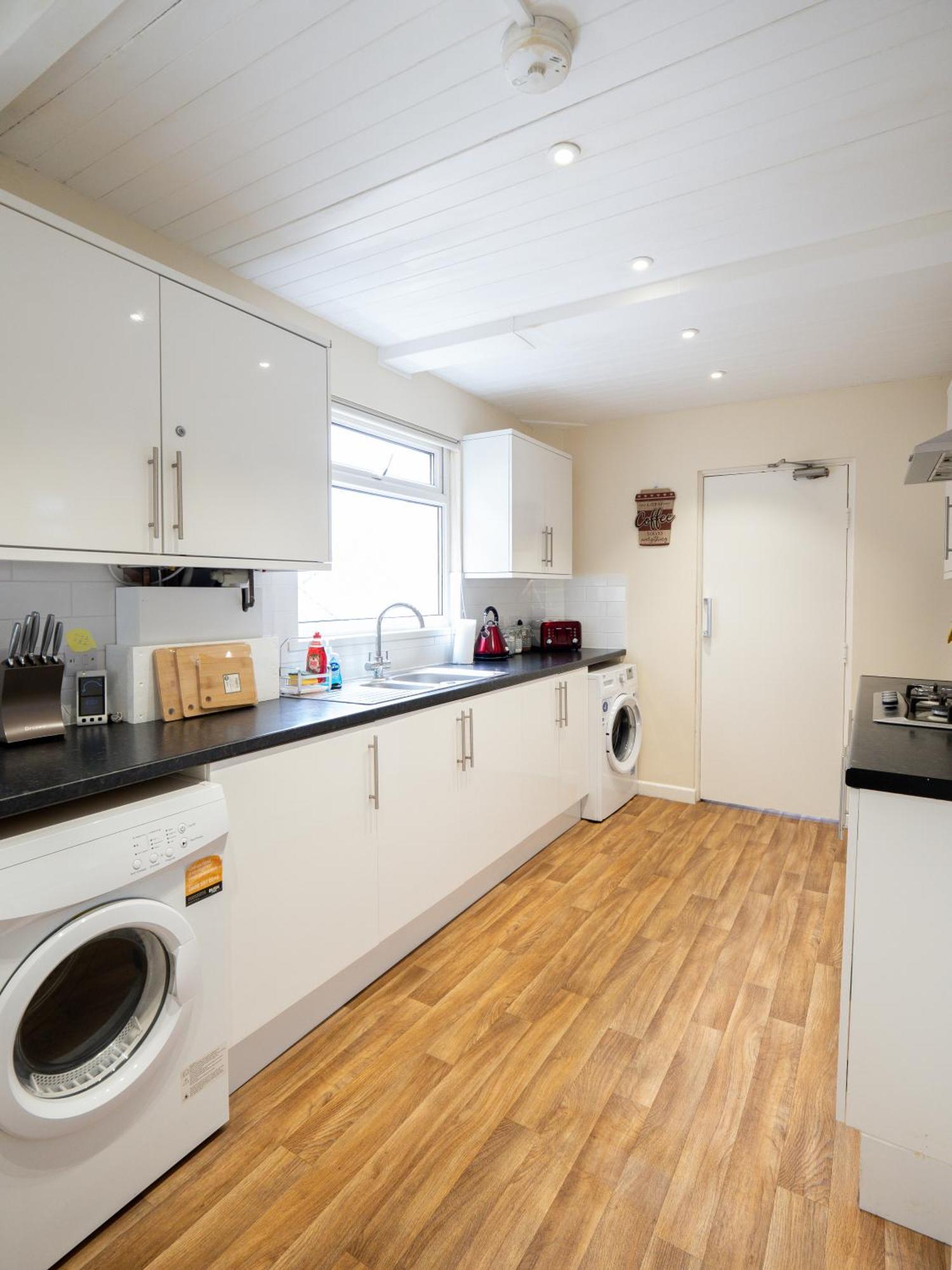 4 Bed Rooms 5 Double Beds Holidays House Near Train Station Plymouth Exterior foto